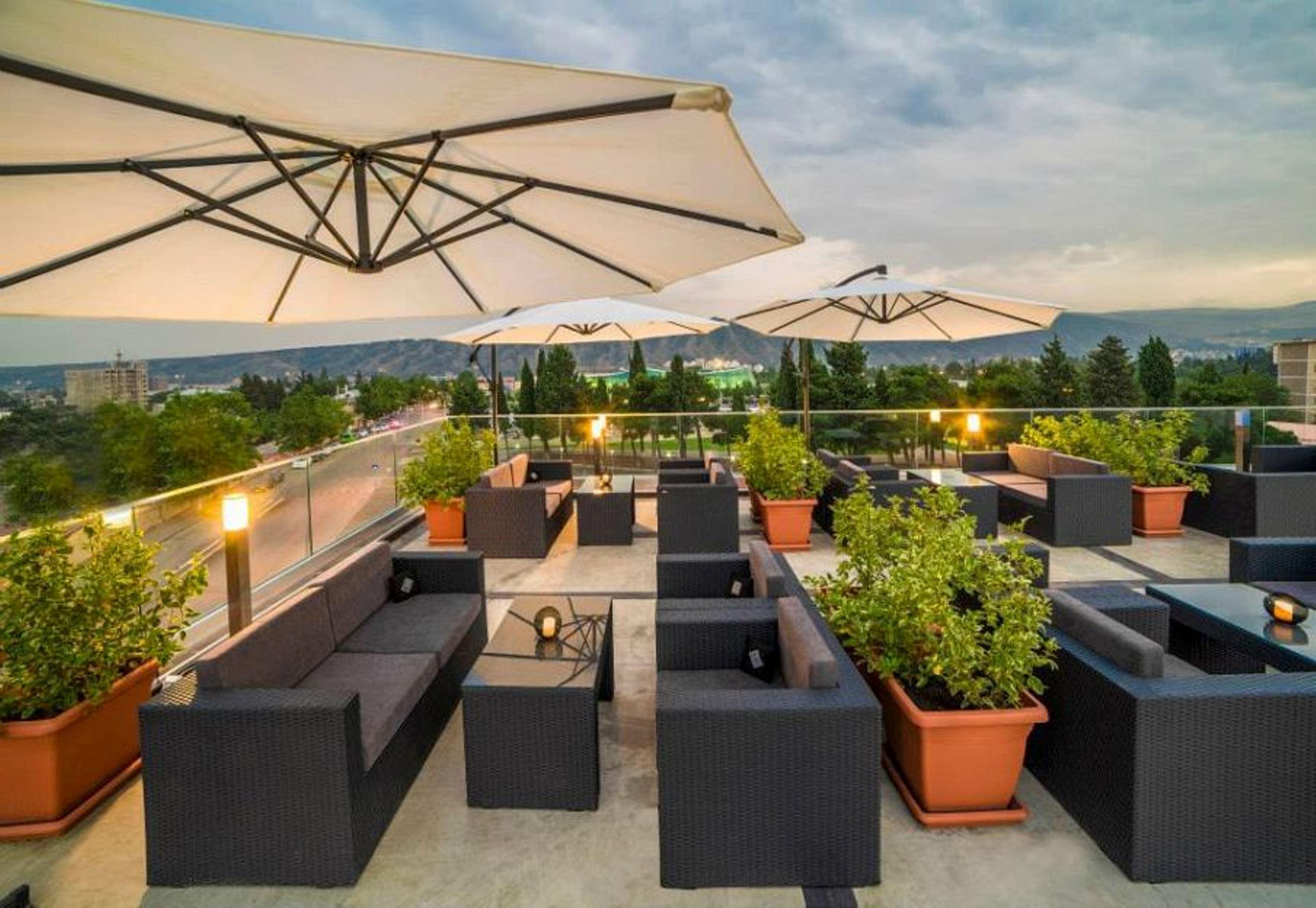 Iveria Inn Hotel Tbilisi Ngoại thất bức ảnh