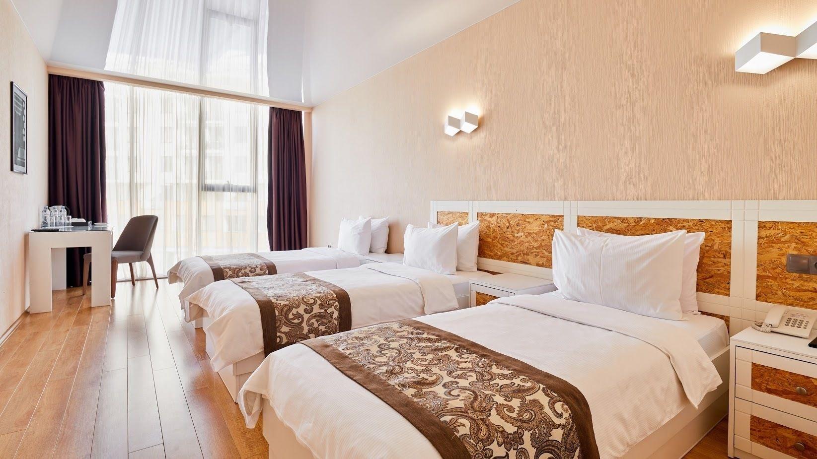 Iveria Inn Hotel Tbilisi Ngoại thất bức ảnh