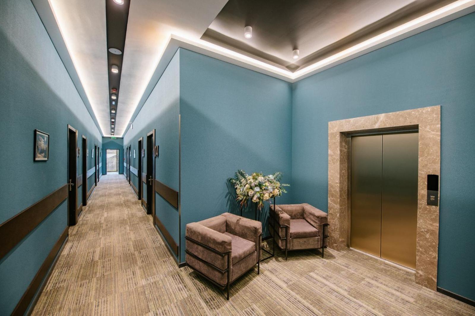 Iveria Inn Hotel Tbilisi Ngoại thất bức ảnh